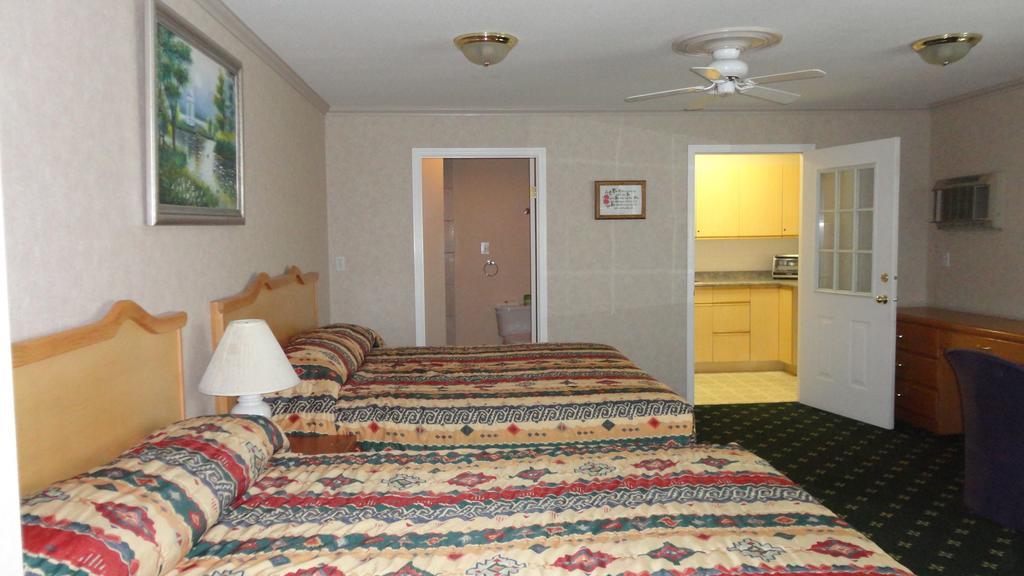 Alpine Motel Kamloops Extérieur photo