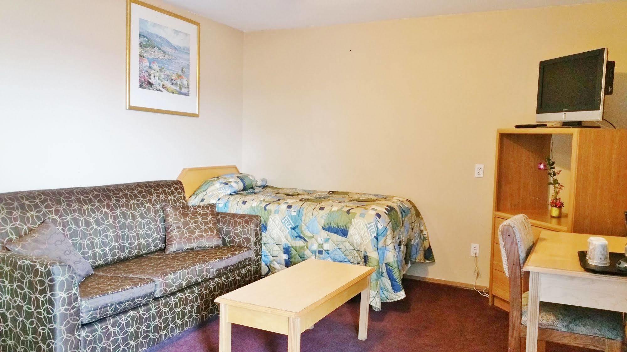 Alpine Motel Kamloops Extérieur photo