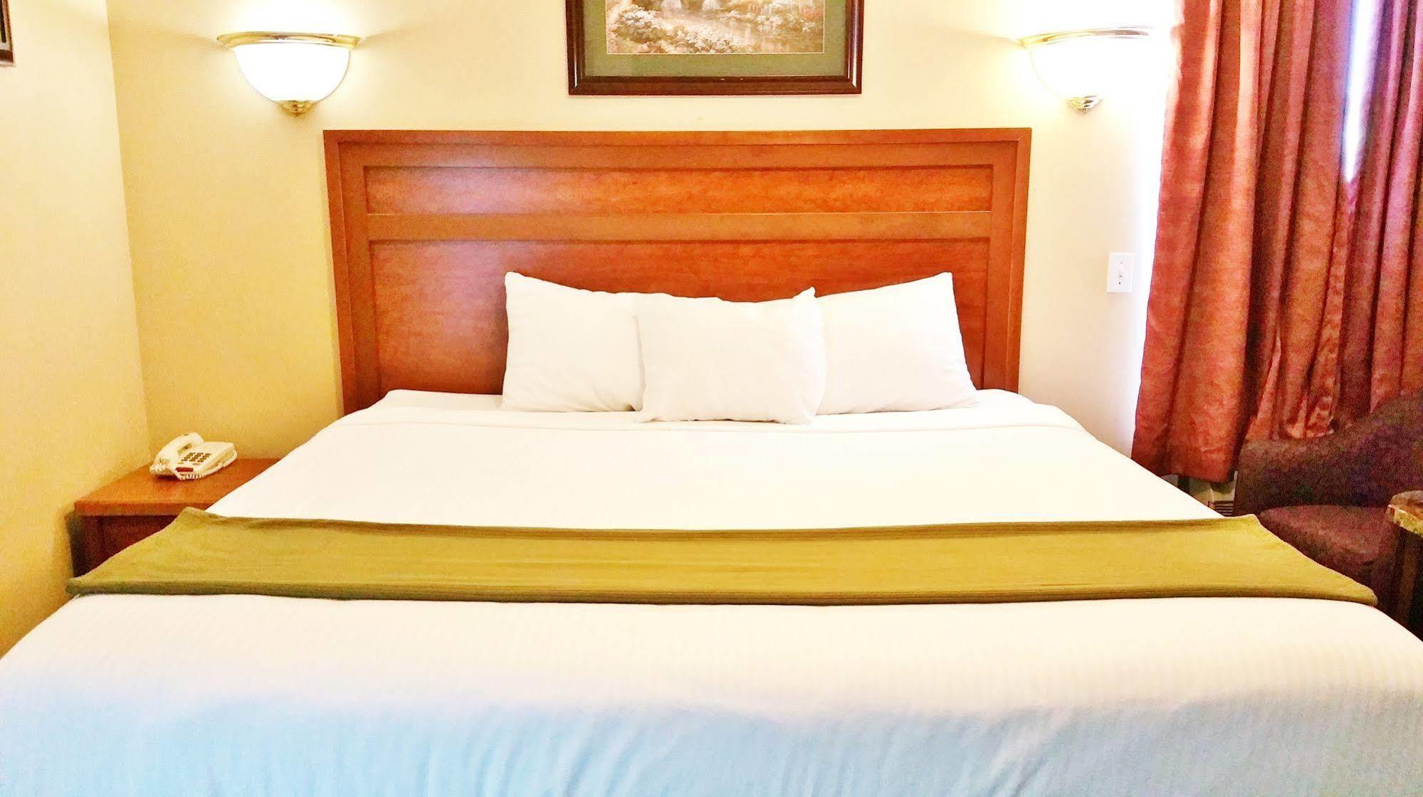 Alpine Motel Kamloops Extérieur photo