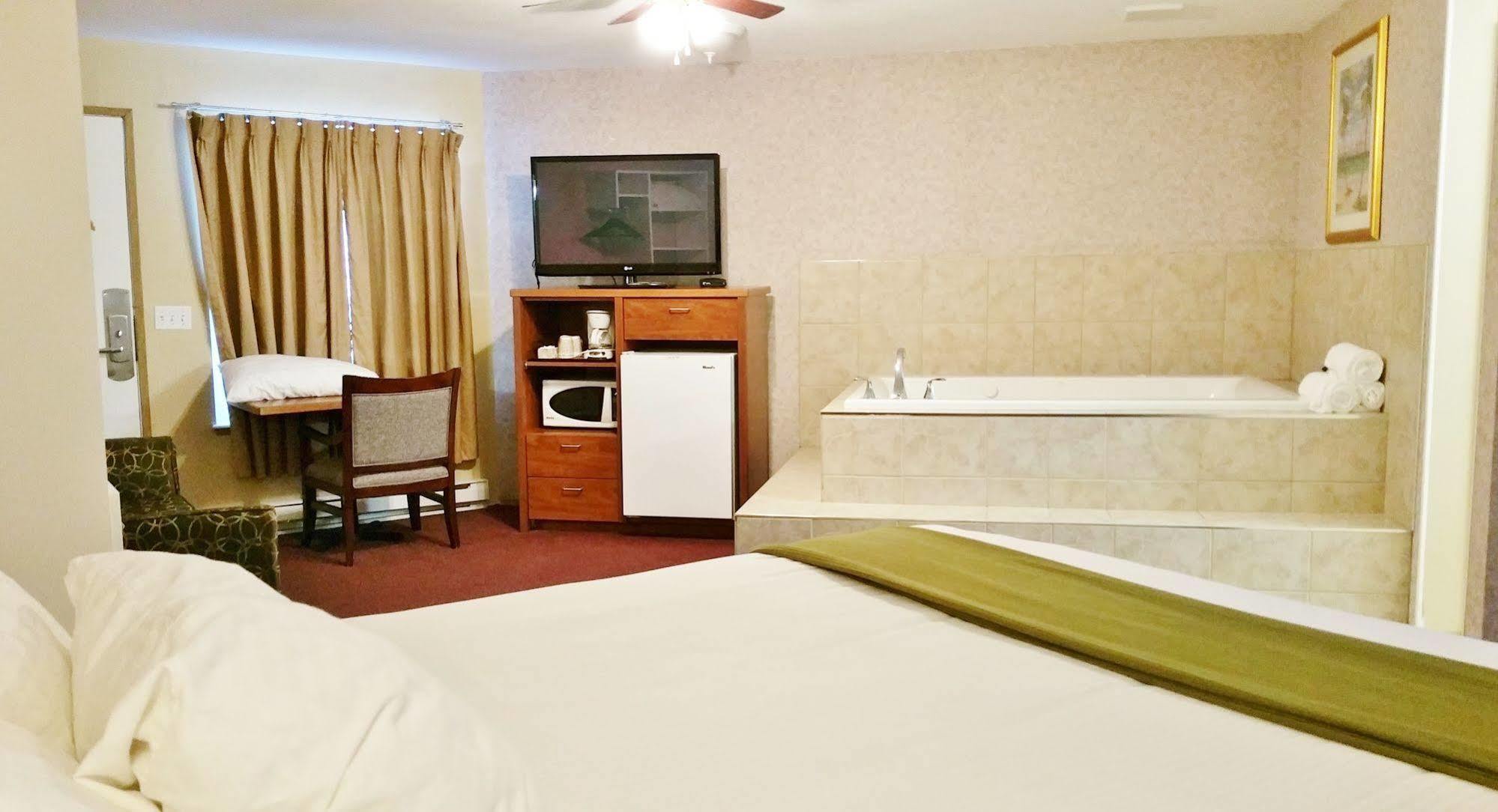 Alpine Motel Kamloops Extérieur photo